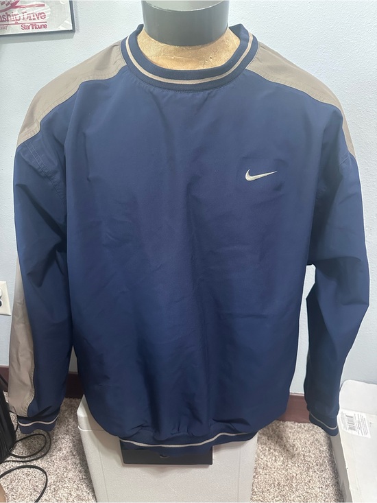 Nike Other - Nike Men's Navy and Taupe Pullover Windbreaker